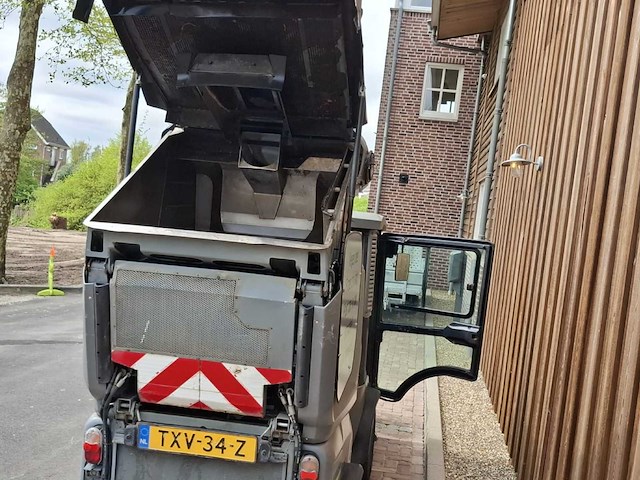 2015 kärcher mc130 straatveegmachine - afbeelding 9 van  27