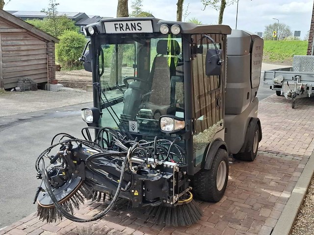 2015 kärcher mc130 straatveegmachine - afbeelding 21 van  27