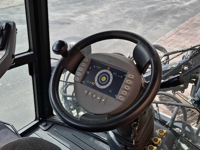 2015 kärcher mc130 straatveegmachine - afbeelding 14 van  16