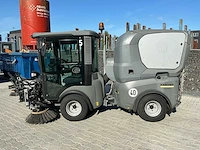 2015 karcher mc130 zelfrijdende veegmachine - afbeelding 4 van  28