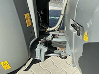 2015 karcher mc130 zelfrijdende veegmachine - afbeelding 8 van  28