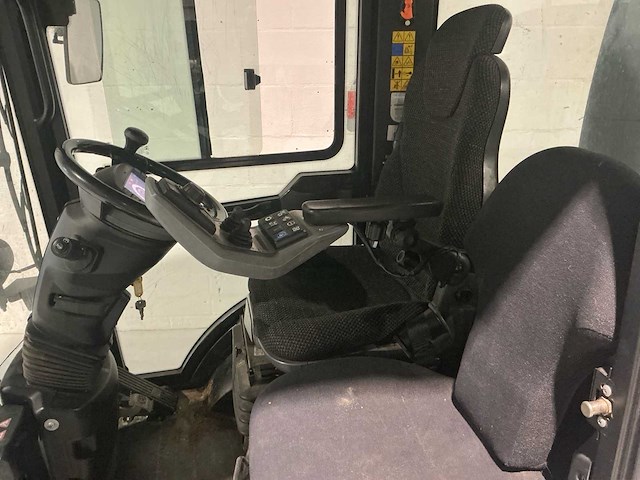 2015 karcher mc130 zelfrijdende veegmachine - afbeelding 6 van  38