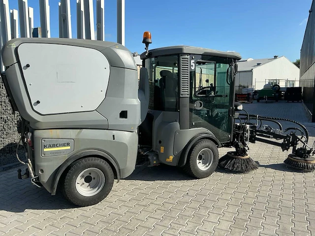 2015 karcher mc130 zelfrijdende veegmachine - afbeelding 11 van  28