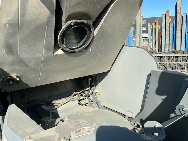 2015 karcher mc130 zelfrijdende veegmachine - afbeelding 20 van  28