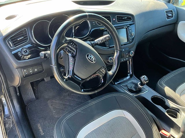 2015 kia ceed 1.6 crdi super pack personenauto - afbeelding 3 van  24