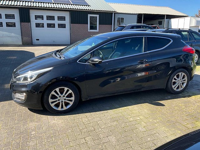 2015 kia ceed 1.6 crdi super pack personenauto - afbeelding 20 van  24