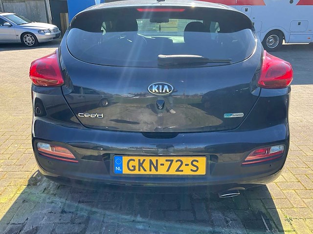2015 kia ceed 1.6 crdi super pack personenauto - afbeelding 22 van  24