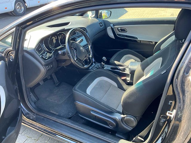 2015 kia ceed 1.6 crdi super pack personenauto - afbeelding 2 van  24