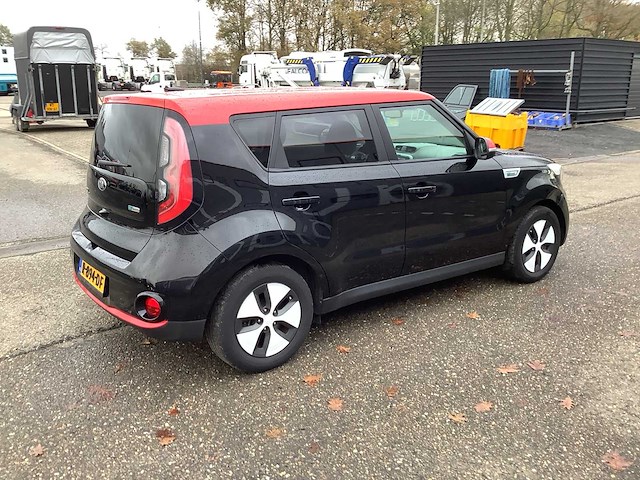 2015 kia e-soul elektrische personenauto r-894-df - afbeelding 34 van  38