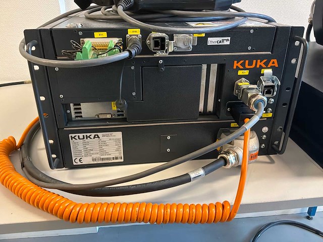 2015 kuka industriële robot - afbeelding 7 van  14