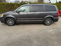 2015 lancia voyager grijs kenteken personenauto - afbeelding 17 van  23