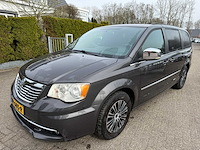 2015 lancia voyager grijs kenteken personenauto - afbeelding 1 van  19