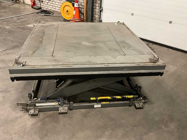 2015 laweco hydraulische schaarheftafel - afbeelding 2 van  8