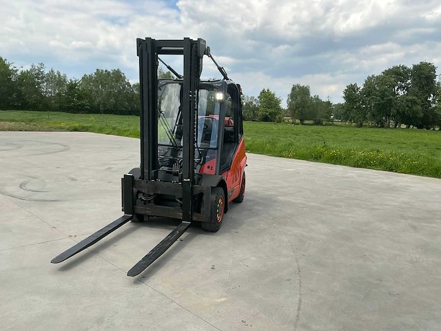 2015 linde h40t-02 vorkheftruck - afbeelding 38 van  109