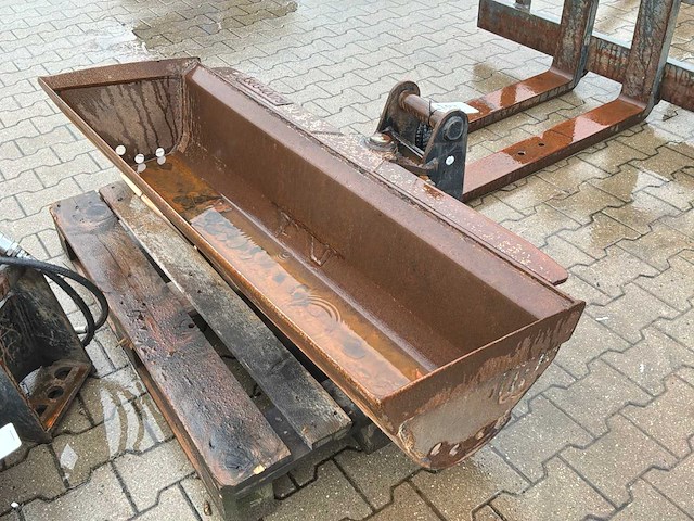 2015 m1.5mg20b-1500 kantelbak - afbeelding 1 van  7