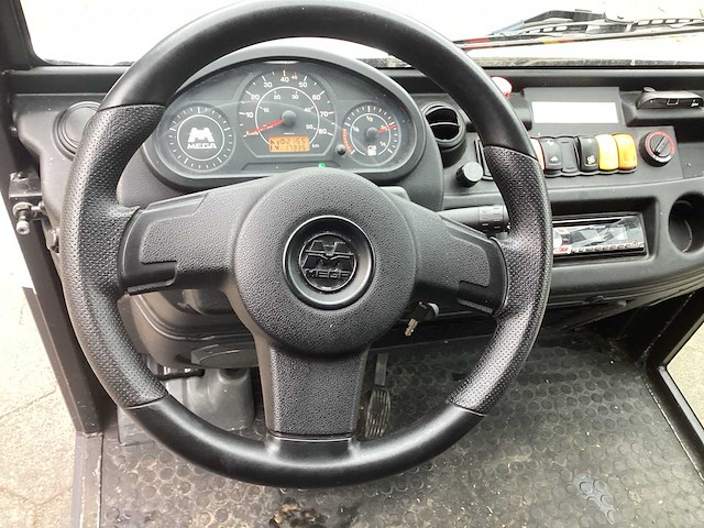 2015 mega bedrijfswagen - afbeelding 10 van  12