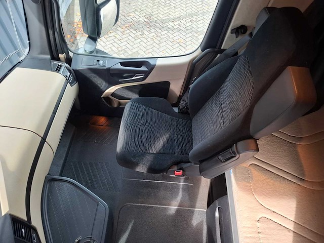 2015 mercedes-benz actros 1842 vrachtwagen - afbeelding 8 van  27