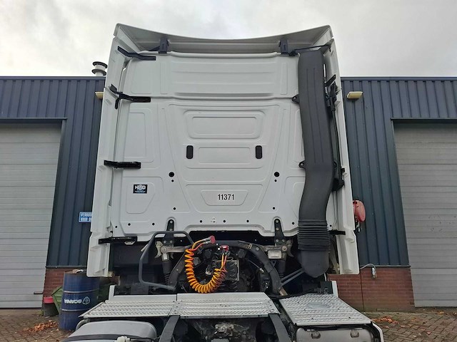 2015 mercedes-benz actros 1842 vrachtwagen - afbeelding 24 van  27