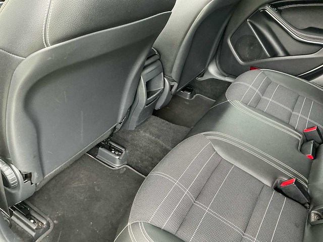 2015 mercedes-benz cla-klasse 220 cdi ambition personenauto - afbeelding 27 van  40