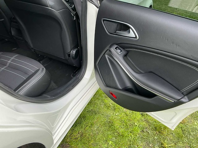 2015 mercedes-benz cla-klasse 220 cdi ambition personenauto - afbeelding 30 van  40