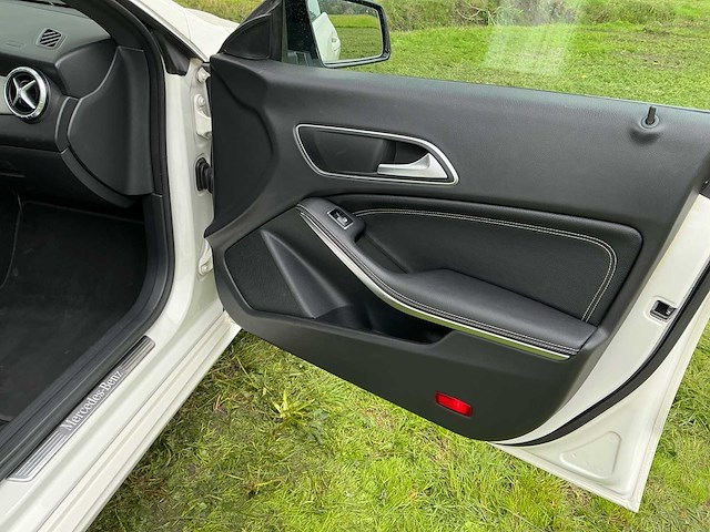 2015 mercedes-benz cla-klasse 220 cdi ambition personenauto - afbeelding 31 van  40