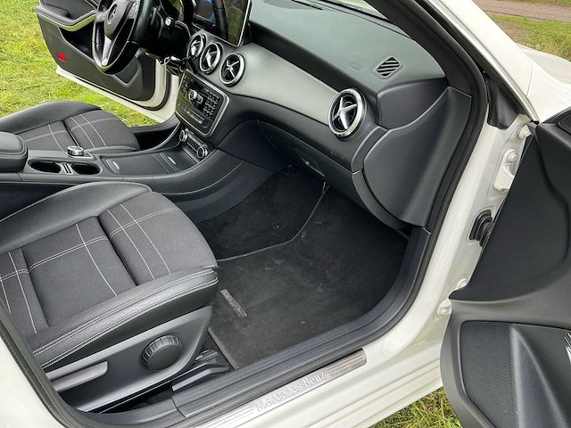 2015 mercedes-benz cla-klasse 220 cdi ambition personenauto - afbeelding 32 van  40