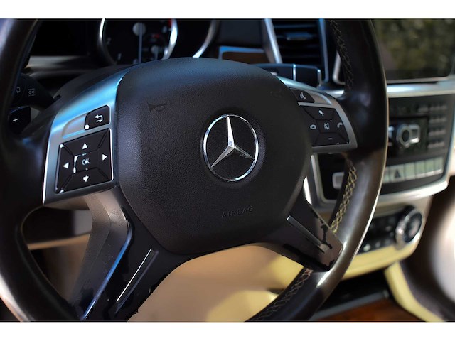 2015 mercedes-benz gl550 4matic suv 4,7l v8 (7 seat) btw auto - afbeelding 6 van  16