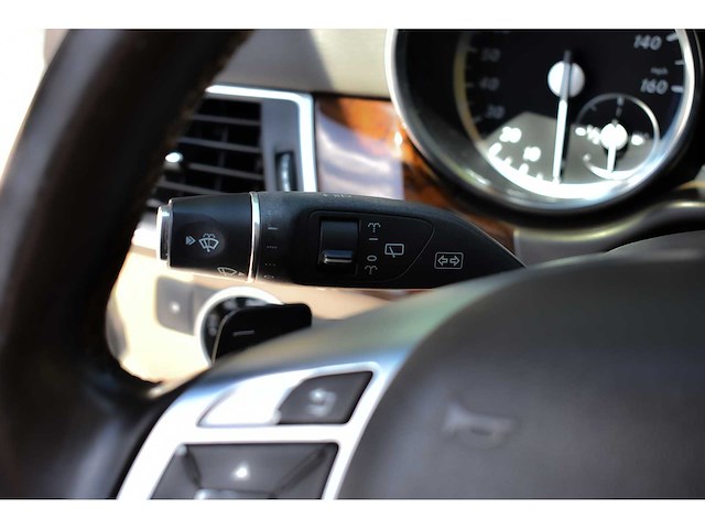 2015 mercedes-benz gl550 4matic suv 4,7l v8 (7 seat) btw auto - afbeelding 32 van  61