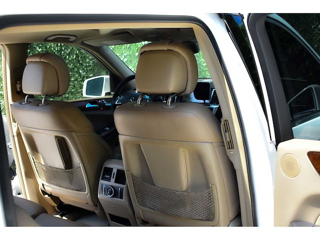 2015 mercedes-benz gl550 4matic suv 4,7l v8 (7 seat) btw auto - afbeelding 38 van  61