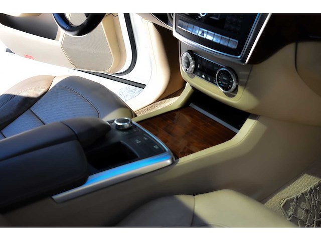 2015 mercedes-benz gl550 4matic suv 4,7l v8 (7 seat) btw auto - afbeelding 54 van  61