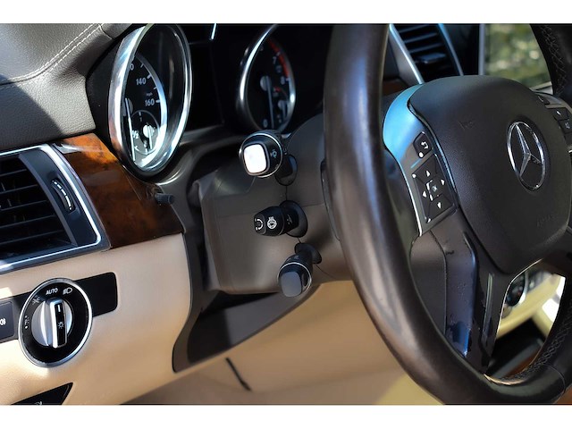 2015 mercedes-benz gl550 4matic suv 4,7l v8 (7 seat) btw auto - afbeelding 58 van  80