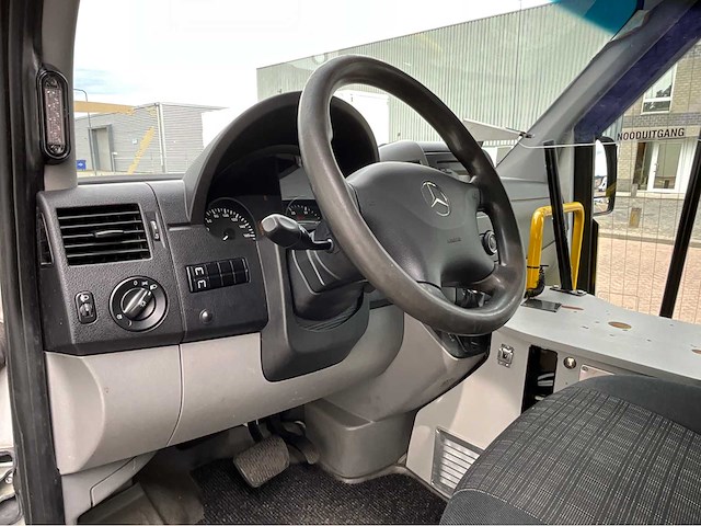 2015 mercedes-benz sprinter 313 2.2 cdi 366 touringcar - afbeelding 4 van  21