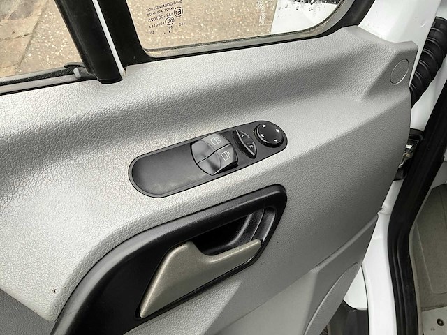 2015 mercedes-benz sprinter bedrijfswagen vnh-65-r - afbeelding 9 van  35