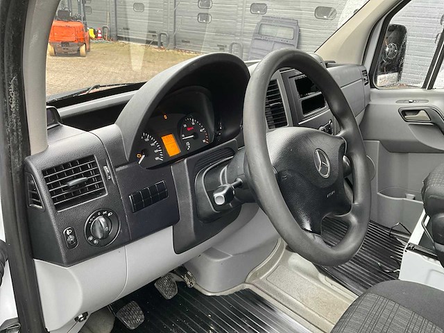 2015 mercedes-benz sprinter bedrijfswagen vnh-65-r - afbeelding 10 van  35
