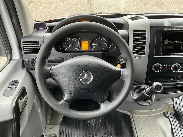2015 mercedes-benz sprinter bedrijfswagen vnh-65-r - afbeelding 13 van  35