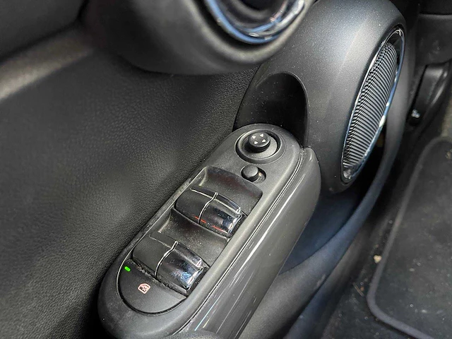 2015 mini 5-deurs 1.5 cooper personenauto - afbeelding 11 van  16