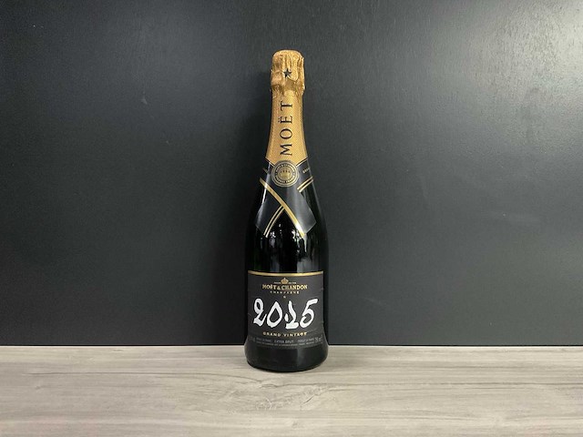 2015 moët & chandon champagne - afbeelding 1 van  4
