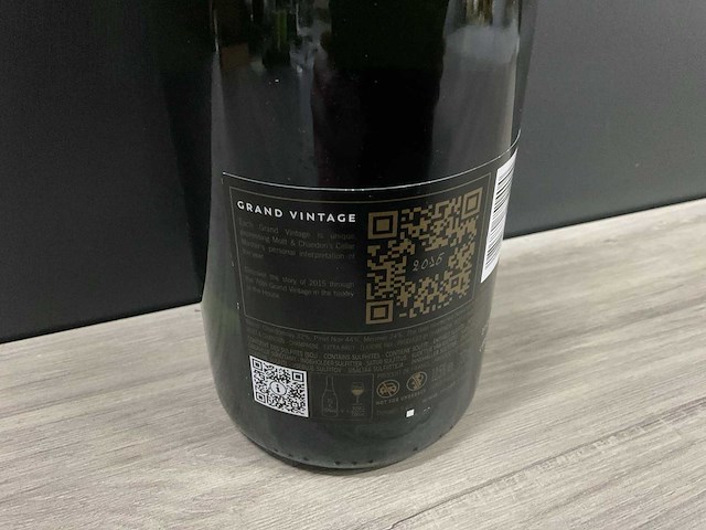 2015 moët & chandon champagne - afbeelding 4 van  5