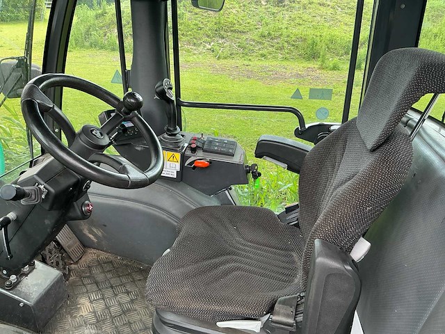 2015 multihog mx 0100lp werktuigdrager met gietarm - afbeelding 4 van  33