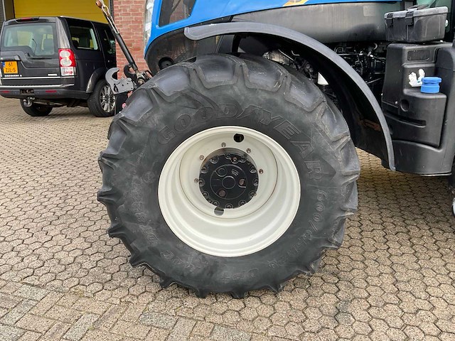 2015 new holland t7.235 vierwielaangedreven landbouwtractor - afbeelding 7 van  28