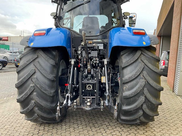 2015 new holland t7.235 vierwielaangedreven landbouwtractor - afbeelding 28 van  28