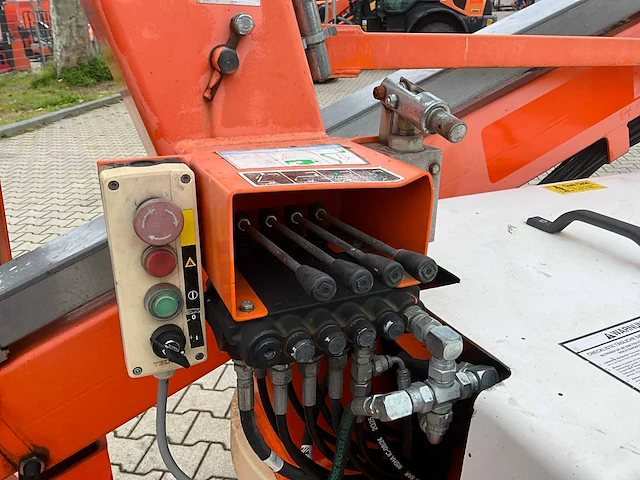 2015 niftylift nifty 120 tac hoogwerker aanhangwagen - afbeelding 16 van  38