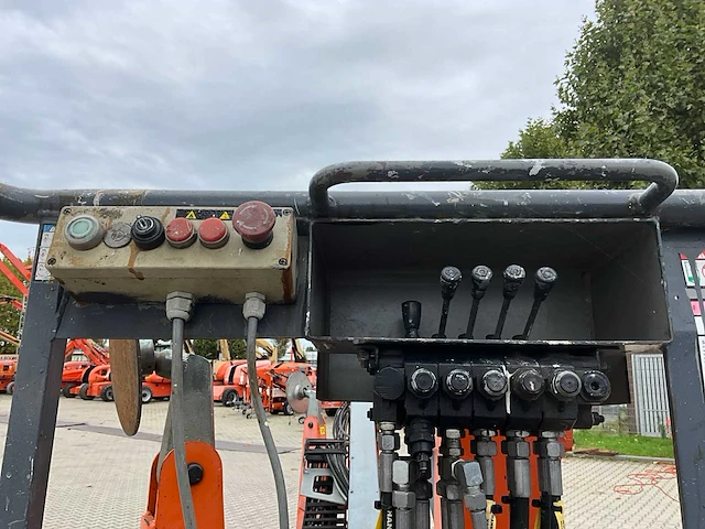 2015 niftylift nifty 120 tac hoogwerker aanhangwagen - afbeelding 10 van  35
