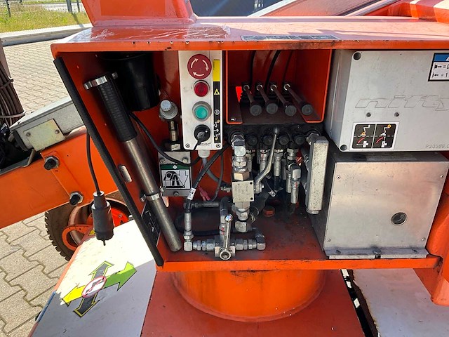 2015 niftylift nifty hr12ne hoogwerker - afbeelding 9 van  23