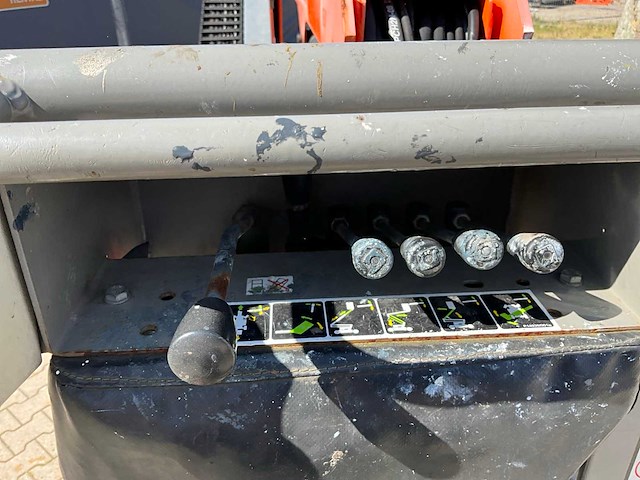 2015 niftylift nifty hr12ne hoogwerker - afbeelding 23 van  23