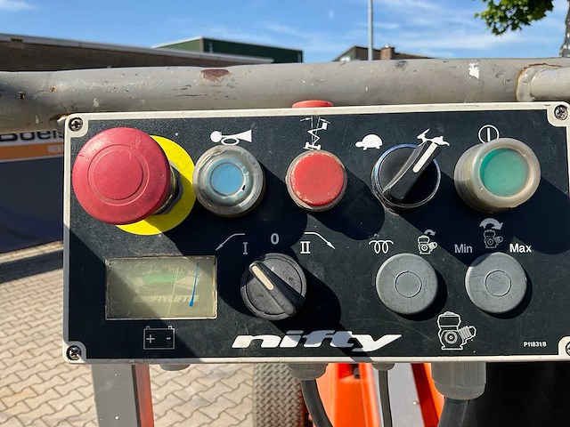 2015 niftylift nifty hr12ne hoogwerker - afbeelding 23 van  23