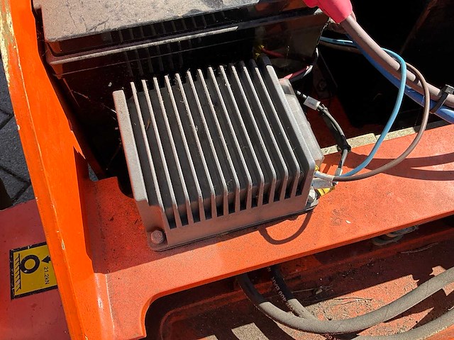2015 niftylift nifty hr12ne hoogwerker - afbeelding 9 van  23