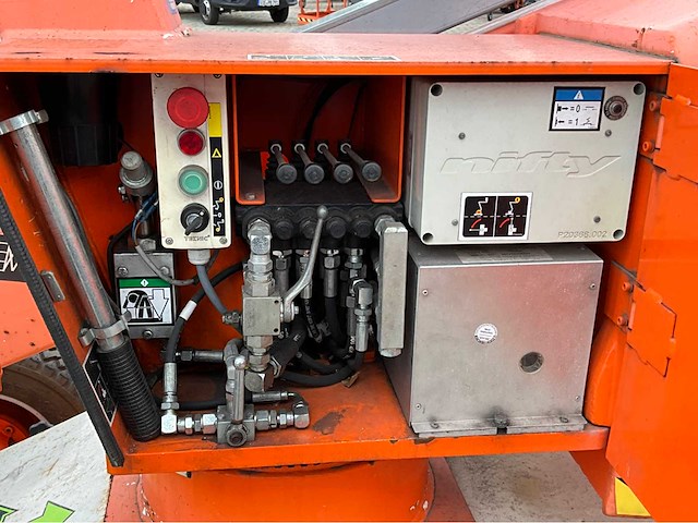 2015 niftylift nifty hr12ne hoogwerker - afbeelding 14 van  28