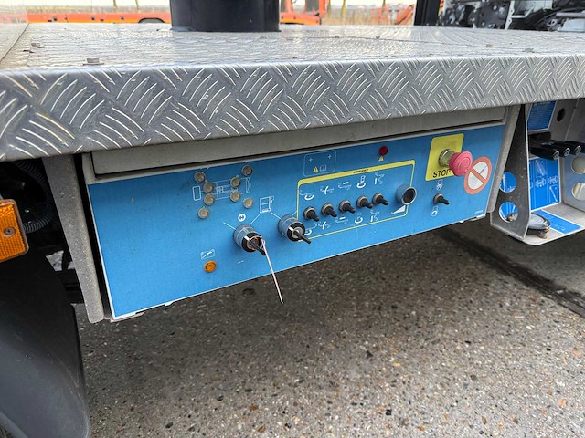 2015 nissan cabstar nt400 autohoogwerker - afbeelding 18 van  29