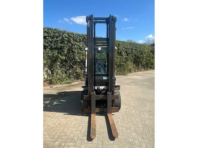 2015 nissan/ unicarriers ug1d2a32lq vorkheftruck - afbeelding 5 van  11